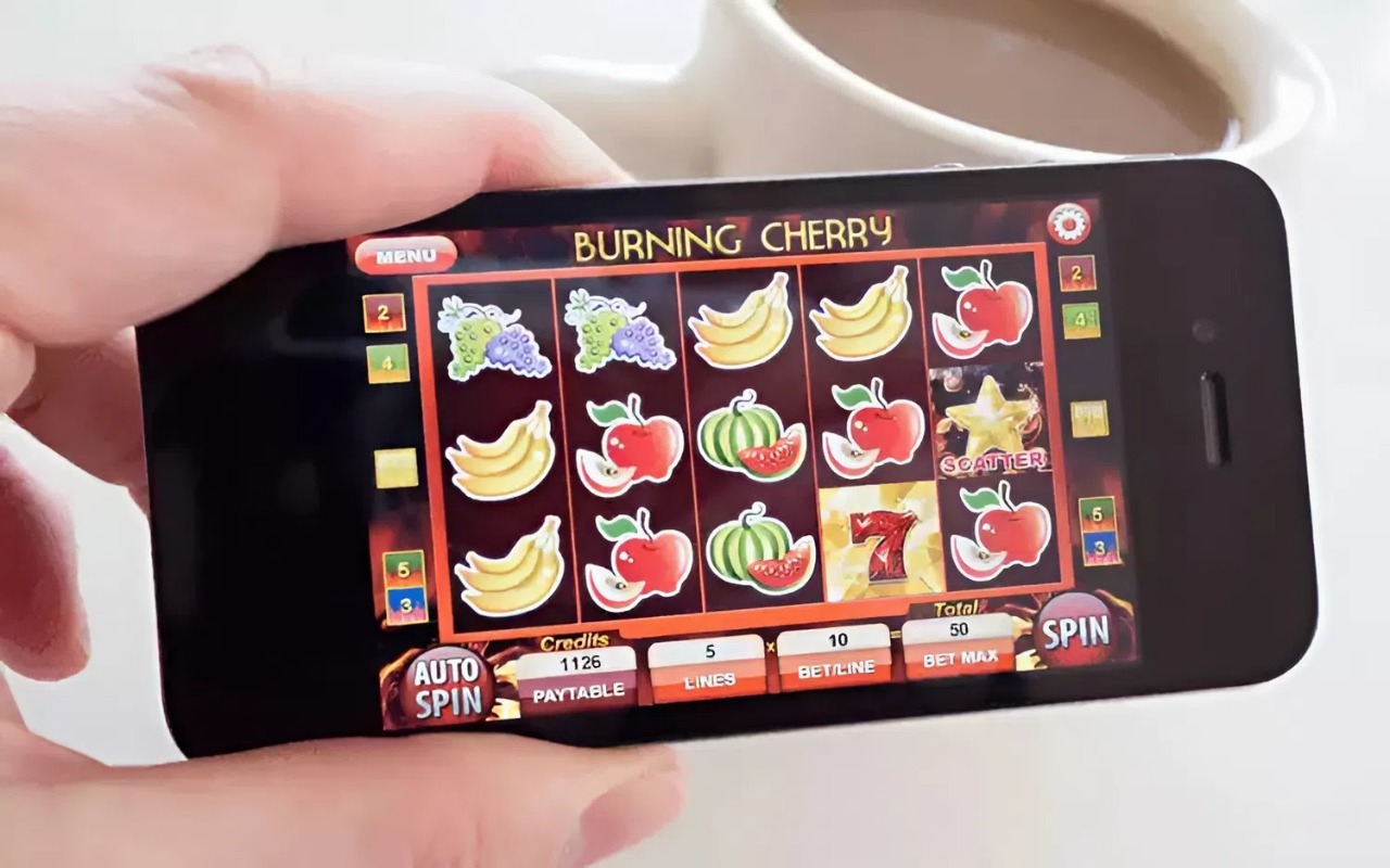 mcw-game-in-mobile-phone